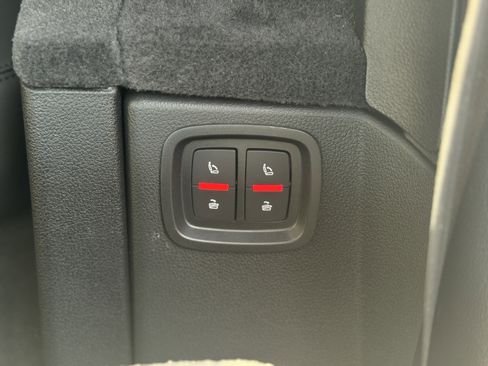 Certified 2025 Audi Q7 2.0T Premium w/ Convenience Plus Package image 19