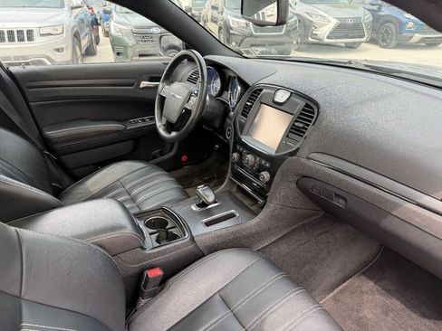 Used 2014 Chrysler 300 S AWD/4WD image 12