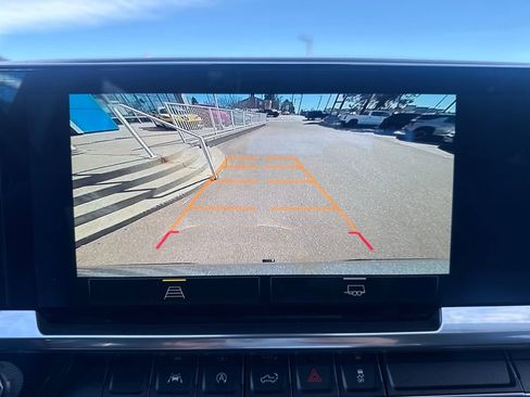 Used 2023 Chevrolet Silverado 1500 LT image 20