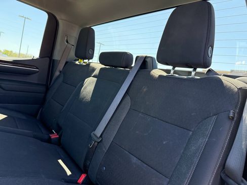 Used 2024 GMC Sierra 1500 SLE image 25