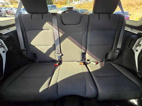 Used 2021 Jeep Wrangler Unlimited Sport image 44