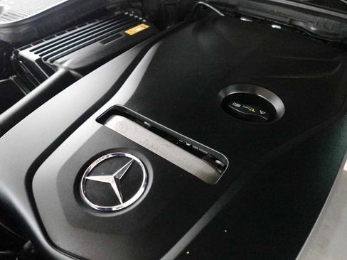 Used 2017 Mercedes-Benz C 300 Cabriolet image 32