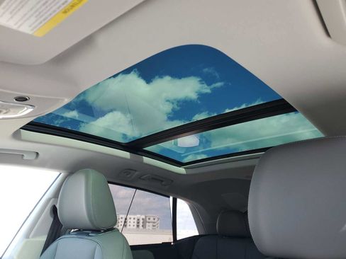 Certified 2025 Audi Q8 Premium Plus image 15