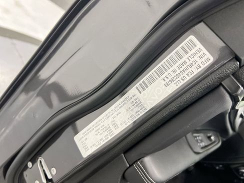 Used 2025 Jeep Grand Cherokee Laredo X w/ Luxury Tech Group I image 28