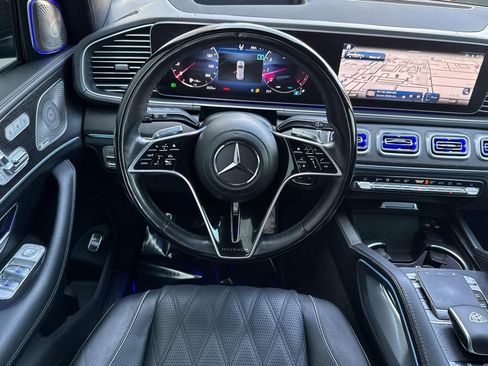 Used 2024 Mercedes-Benz Maybach GLS 600 4MATIC image 29