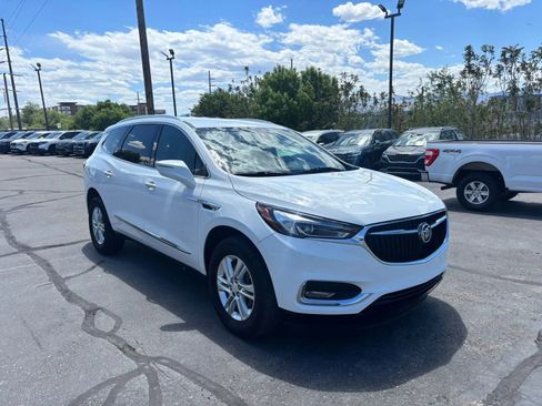 Used 2019 Buick Enclave Essence AWD/4WD image 3