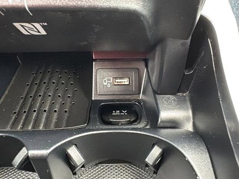 Used 2018 Mercedes-Benz E 400 E 400 4MATIC image 27