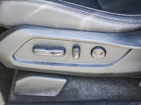 Used 2025 Honda Pilot TrailSport image 26