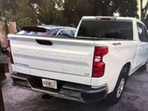 Used 2025 Chevrolet Silverado 1500 LT AWD/4WD image 13