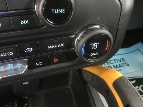 Used 2023 Ford Bronco Badlands w/ Sasquatch Package image 32