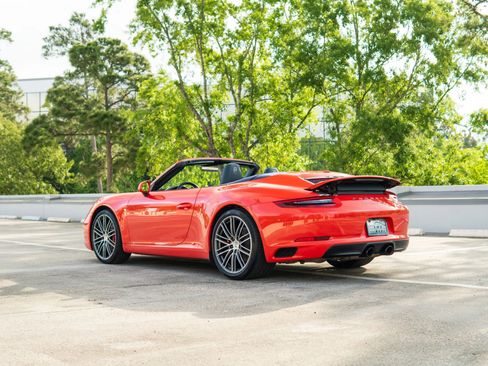 Used 2019 Porsche 911 Carrera S image 29