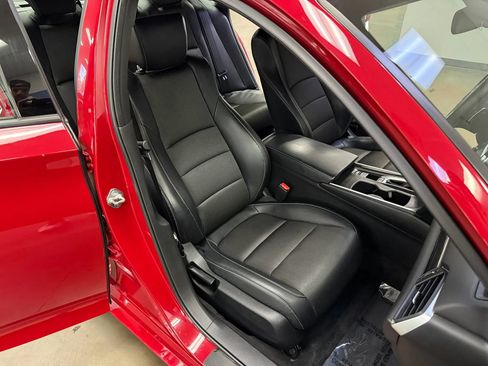 Used 2018 Honda Accord Sport image 13