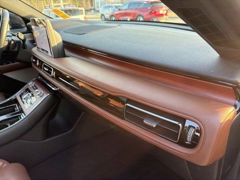 Used 2023 Lincoln Aviator Reserve w/ Equipment Group 201A image 29