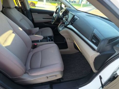 Used 2024 Honda Odyssey EX image 27
