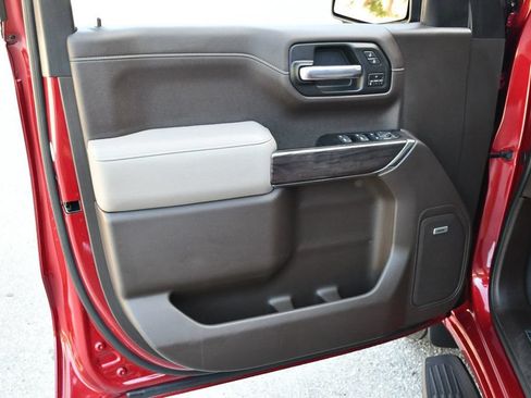 Used 2019 Chevrolet Silverado 1500 LTZ w/ LTZ Premium Package AWD/4WD image 37
