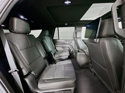 Used 2021 Chevrolet Tahoe RST w/ Luxury Package image 31