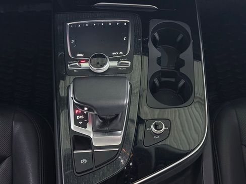Used 2019 Audi Q7 3.0T Prestige image 21