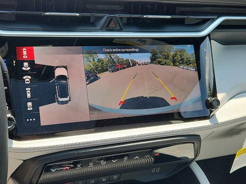New 2026 Jeep Cherokee Overland AWD/4WD image 14