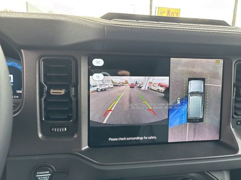 New 2025 Ford Bronco Badlands image 16