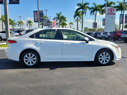 Used 2024 Toyota Corolla LE image 13