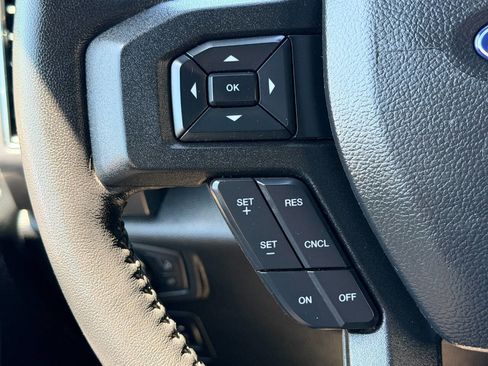 Used 2018 Ford F150 XLT w/ Equipment Group 302A Luxury AWD/4WD image 30