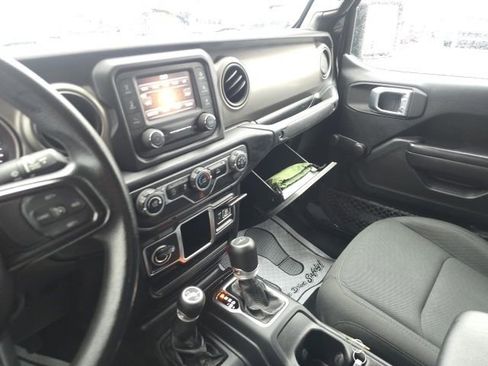 Certified 2020 Jeep Gladiator Sport image 22