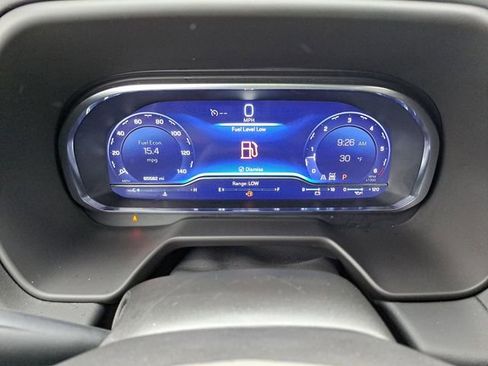 Used 2024 Chevrolet Suburban Premier image 13