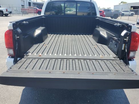 Certified 2019 Toyota Tacoma SR w/ SR Convenience Package RWD image 9
