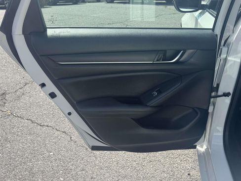 Used 2022 Honda Accord Sport Special Edition image 10