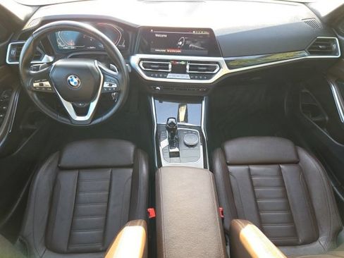 Used 2022 BMW 330i Sedan w/ Premium Package 2 RWD image 11