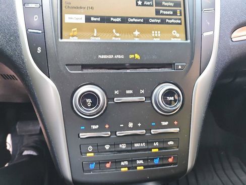Used 2017 Lincoln MKC Reserve AWD/4WD image 17