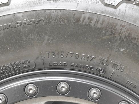 Used 2022 Jeep Wrangler Unlimited Rubicon w/ Xtreme Recon 35" Tire Package image 30