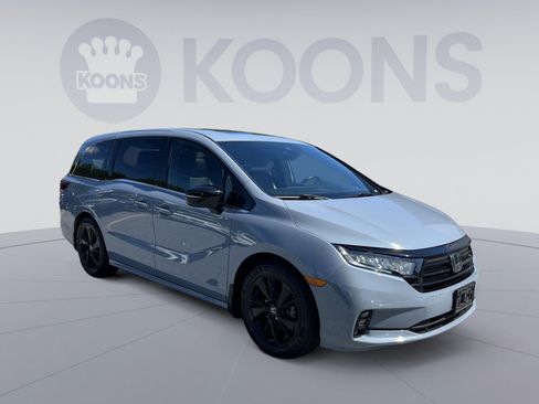 Used 2024 Honda Odyssey Sport image 10