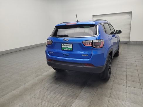 Used 2021 Jeep Compass Latitude AWD/4WD image 9