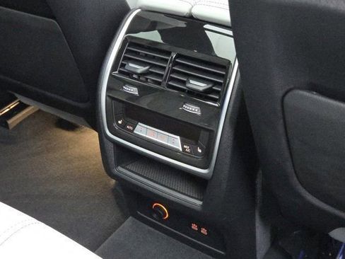 Used 2024 BMW X5 M60i image 31