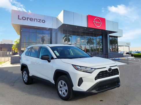 Used 2025 Toyota RAV4 LE image 3