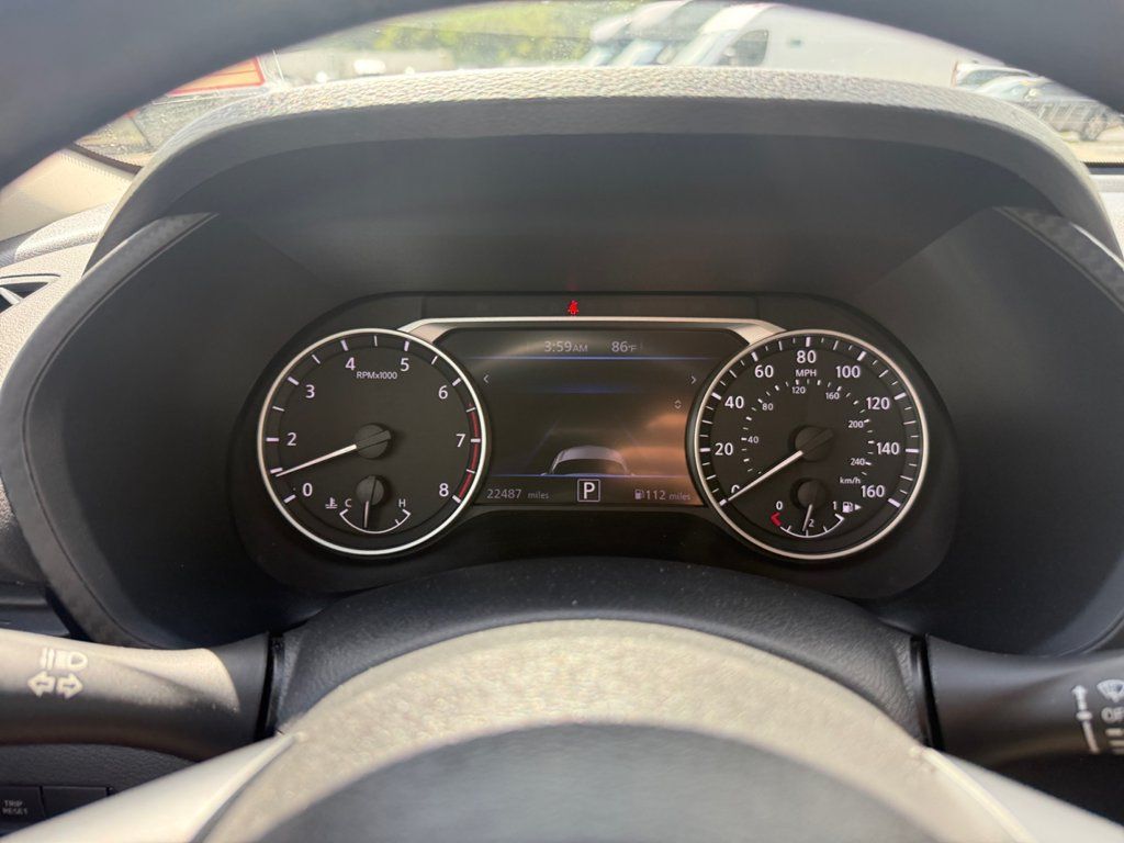 Used 2025 Nissan Sentra SV FWD image 22
