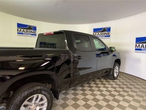 Certified 2022 Chevrolet Silverado 1500 LT image 2