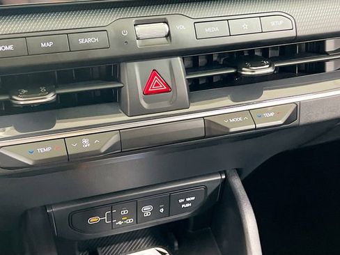 New 2025 Kia K4 GT-Line image 16