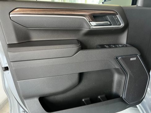 Used 2025 Chevrolet Silverado 1500 RST w/ Convenience Package II image 10