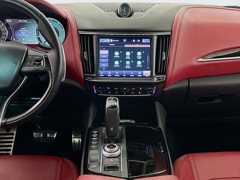 Used 2023 Maserati Levante Modena image 11