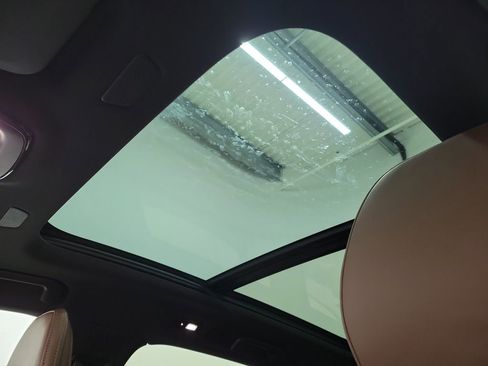 New 2026 Volvo V60 B5 Cross Country Ultra w/ Protection Package Premier image 19