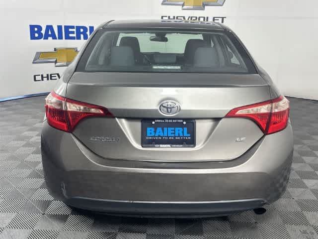 Used 2017 Toyota Corolla LE FWD image 4