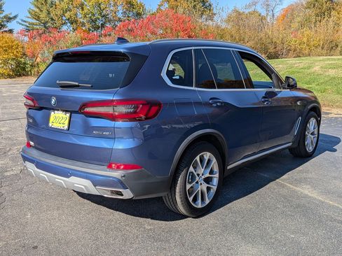 Used 2022 BMW X5 xDrive40i w/ Premium Package image 3