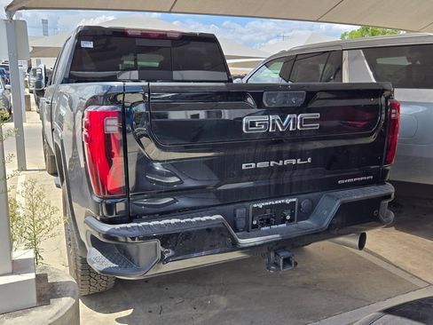 Used 2024 GMC Sierra 2500 Denali Ultimate AWD/4WD image 6