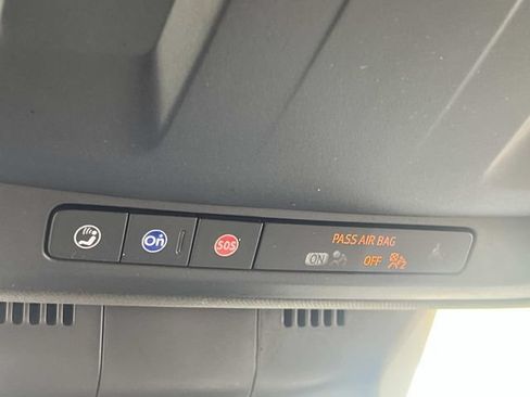 Certified 2024 Cadillac Escalade Luxury AWD/4WD image 28