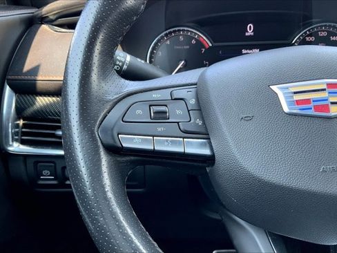 Used 2023 Cadillac XT4 Sport w/ Cold Weather Package image 18