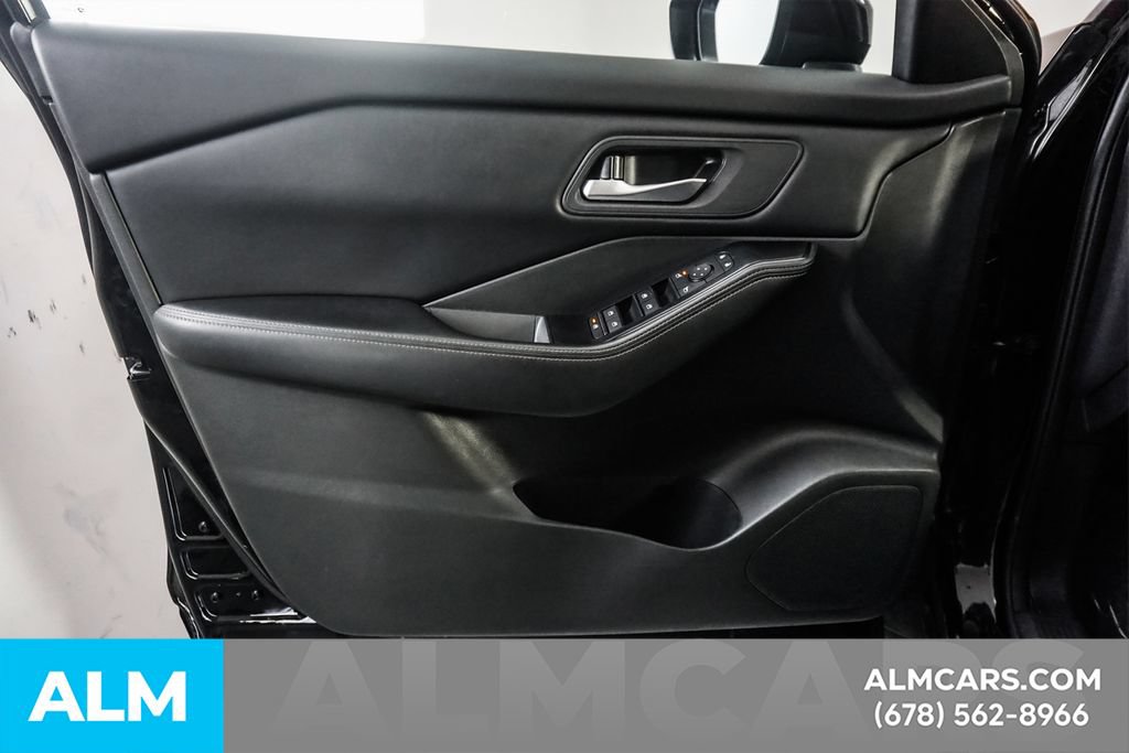 Used 2024 Nissan Rogue SV FWD image 46