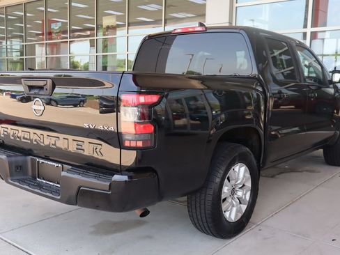 Used 2023 Nissan Frontier SV AWD/4WD image 9
