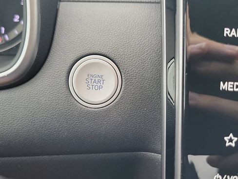 Certified 2024 Hyundai Santa Cruz SEL FWD image 23